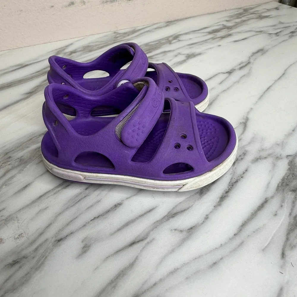 Crocs Crocband II Girls Purple Strappy Relaxed Fit Sandals Toddler Size 4